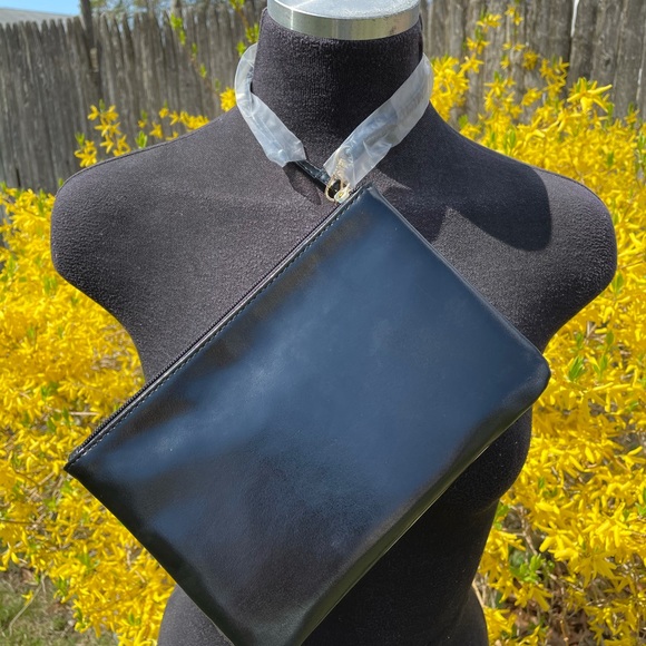 Victoria’s Secret sequin tote & wristlet NWT!! - Picture 5 of 7